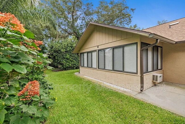 Building Photo - Lovely 2 bedroom/2 bathroom duplex in Port Orange