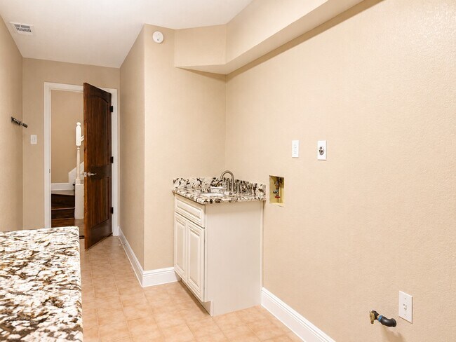 Building Photo - 20543 Appaloosa Trail