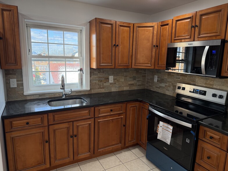 Building Photo - 10 Columbus Ave