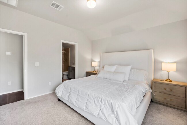 Building Photo - 25483 Carnation Ct