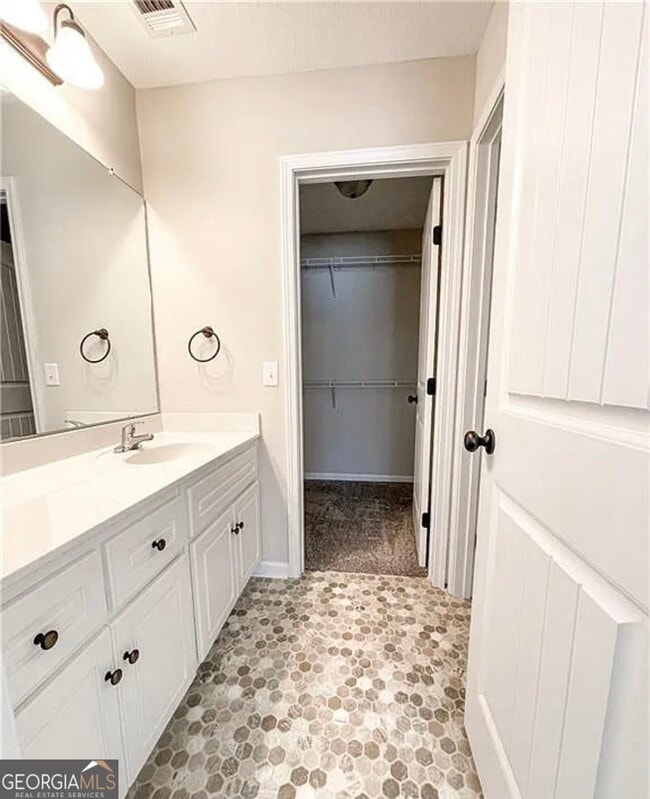 Building Photo - 143 Buckhaven Way