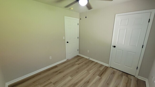 Building Photo - Like New 3 Bed, 2 Bath Home in Fountain Inn