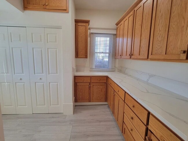 Building Photo - Beautiful Home For Rent in Folsom, CA 3 be...