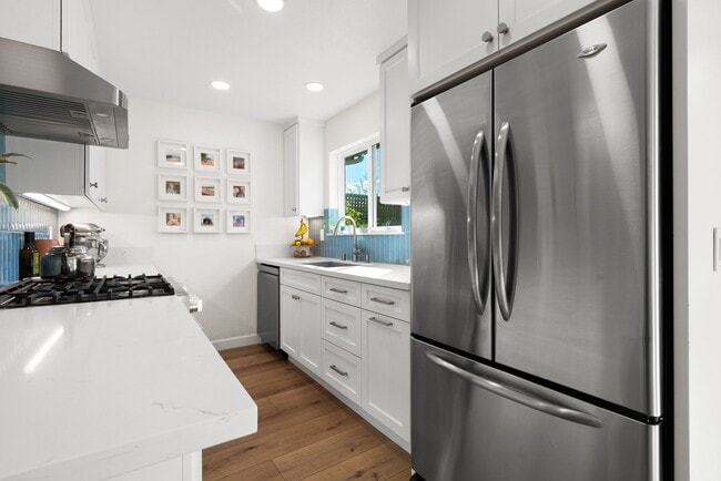 Building Photo - 3850 Bramble Ln