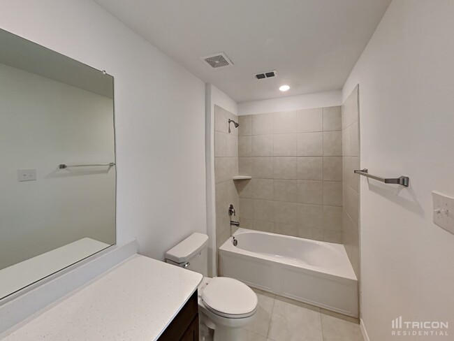 Building Photo - 8424 Fawn Creek Dr