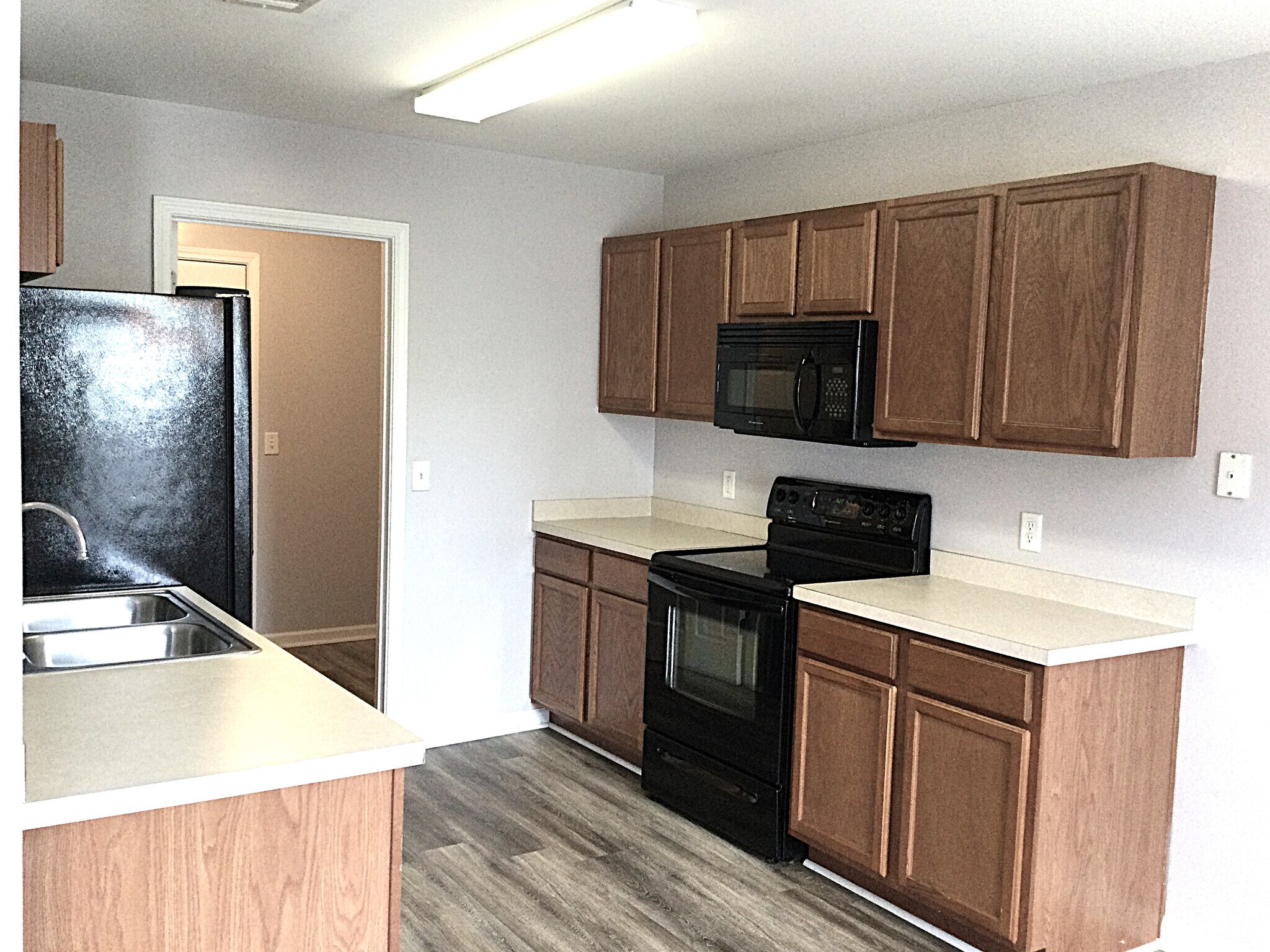 Building Photo - 422 Sea Breeze Dr