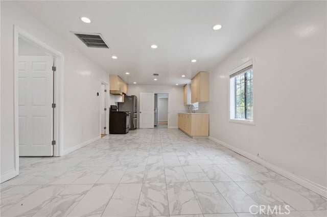 Building Photo - 2028 E Cienega Ave