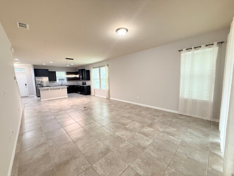 Building Photo - 16190 Harbor Mist Aly