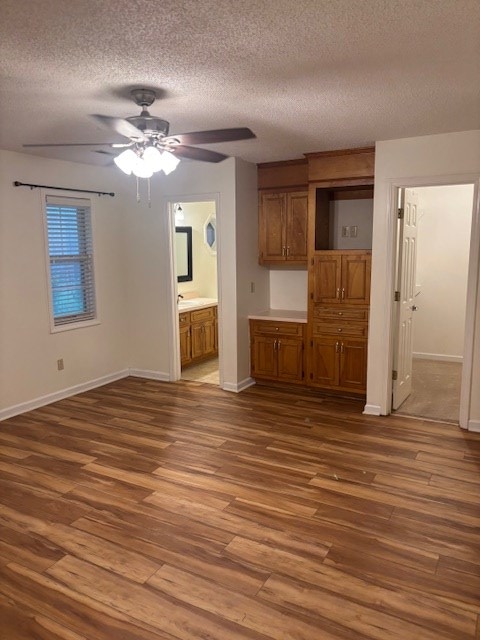 Building Photo - 1060 Waterway Dr