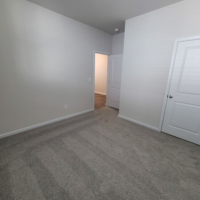 Building Photo - Brand New 4 bedroom, 2 bathroom house located in the desirable Brunswick Forest community in Leland