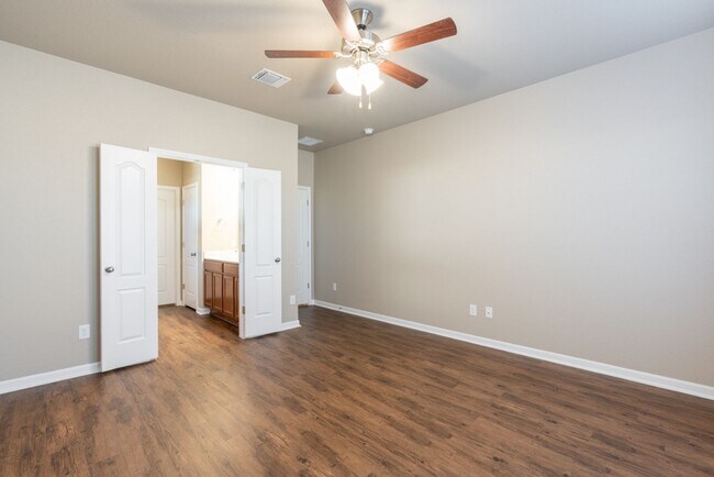 Building Photo - 4-Bedroom, 3-Bath Home in Belton ISD – Ove...