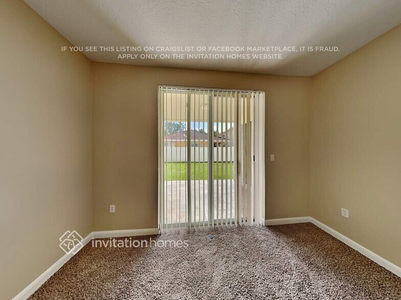 Building Photo - 2307 SW 127th Ave