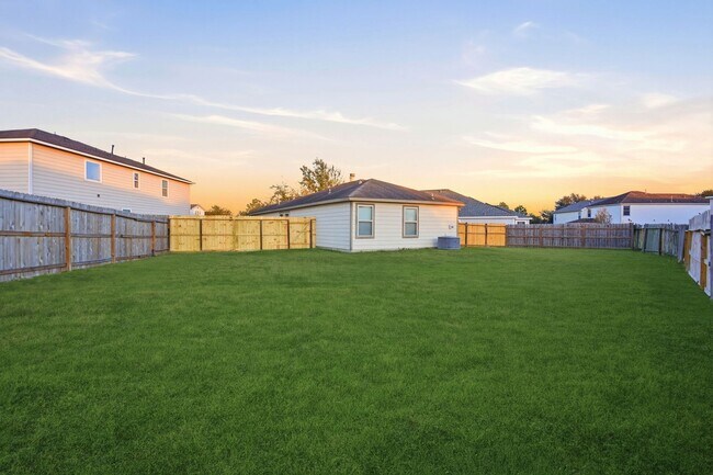 Building Photo - 20615 Moonrise River Ln