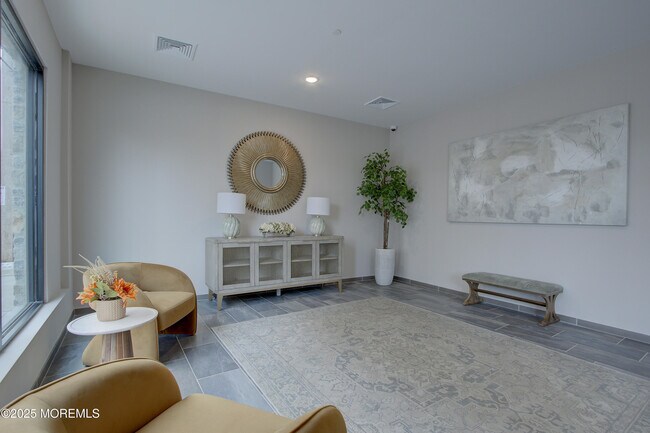 Building Photo - 258 Morris Ave