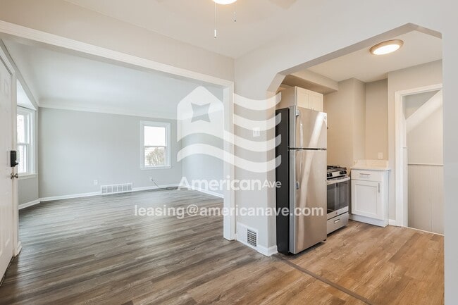 Building Photo - 312 De Villen Ave