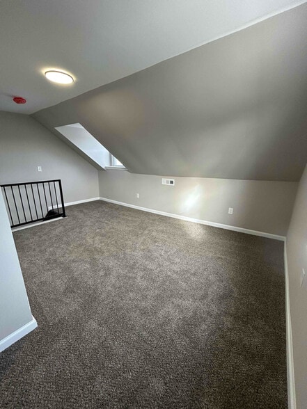 Building Photo - 22-24 W Lincoln Hwy