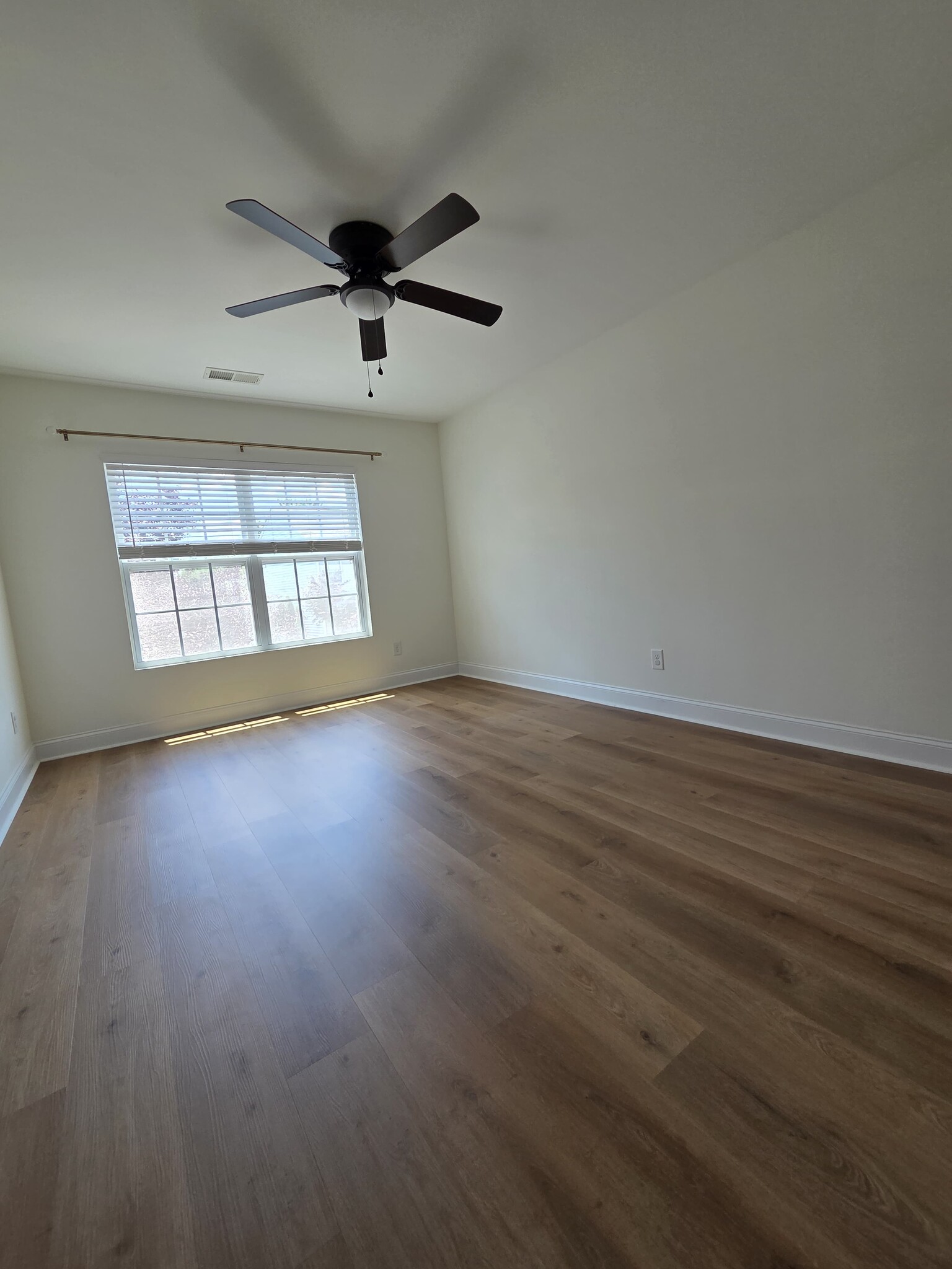 Building Photo - 8312 Compton Acres Ln