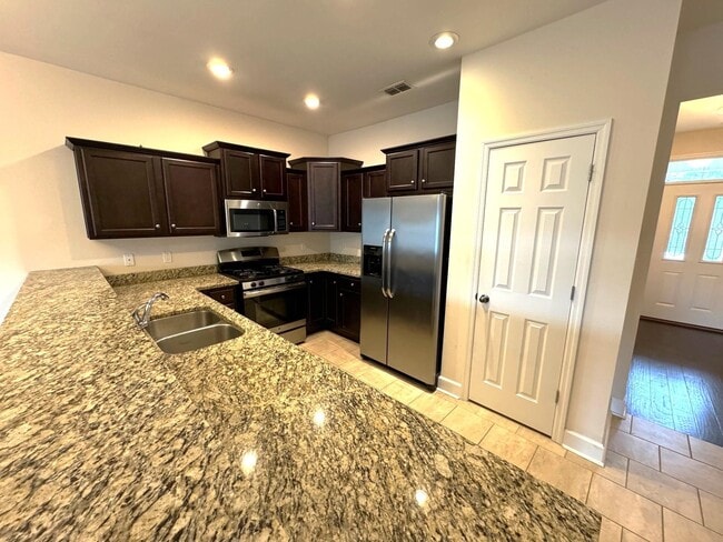 Building Photo - 603 Brooke Hampton Dr