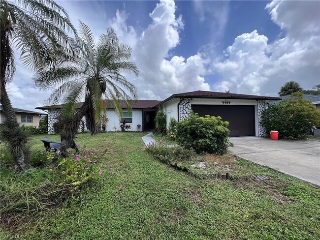 Building Photo - 4439 Parrot Ave