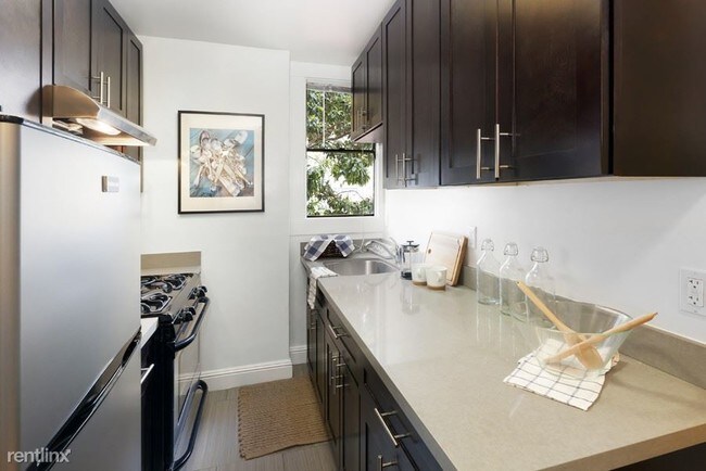 Building Photo - 601 Ofarrell St