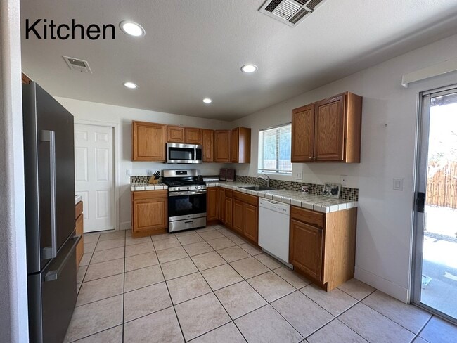 Building Photo - 7054 Juniper Ave