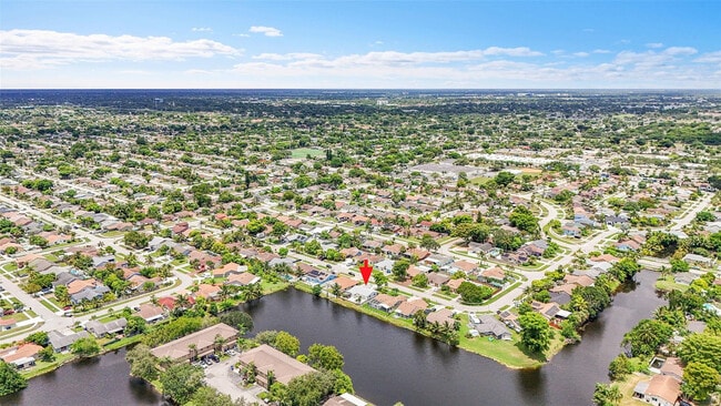 Building Photo - 7506 SW 7th Ct