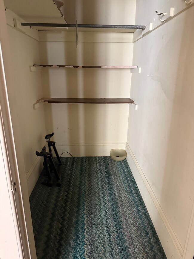 Building Photo - 1829 Main Street-3