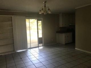 Building Photo - 5664 Vanderbilt Dr