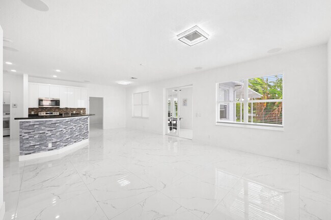 Building Photo - 1209 Olympic Cir