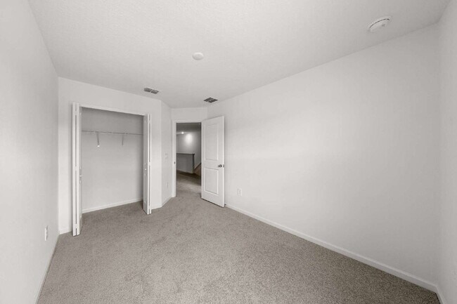 Building Photo - Be the First to Lease This 3BR Townhome in Marion Ranch | Loft + Garage + Screened Lanai + Includ...