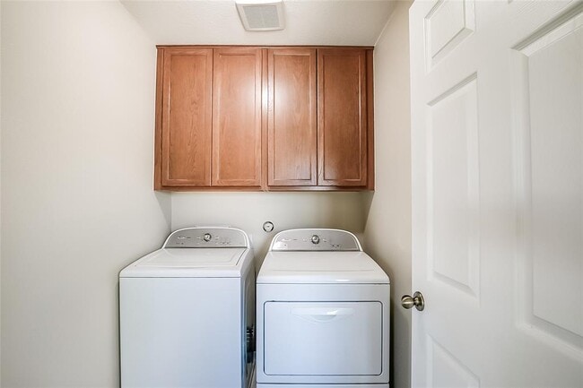Building Photo - 123 Mancos Dr