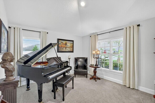 Building Photo - 8652 Waterstone Blvd