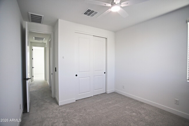 Building Photo - 745 W Sparrow Dr