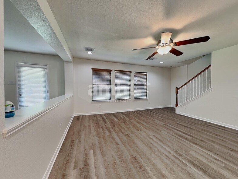 Building Photo - 29427 Legends Hill Dr