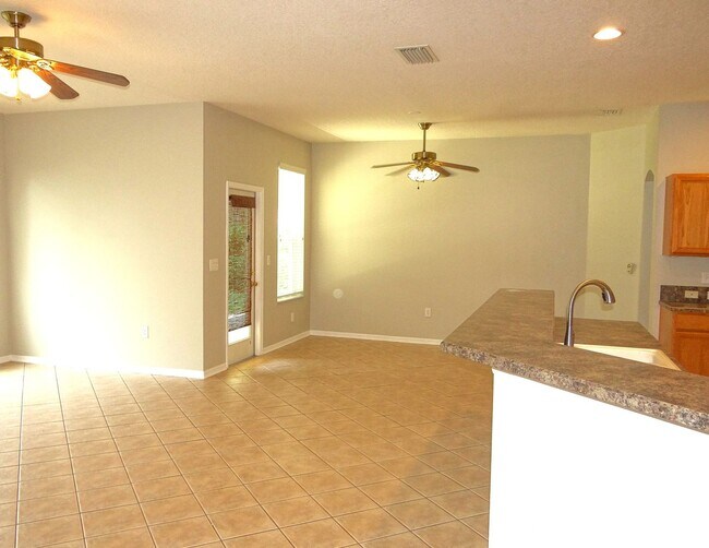 Building Photo - 11112 Wildcat Dr