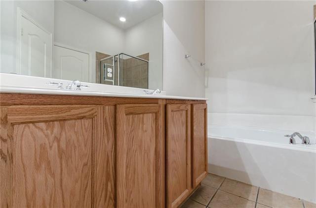 Building Photo - 2717 Sunlight Dr