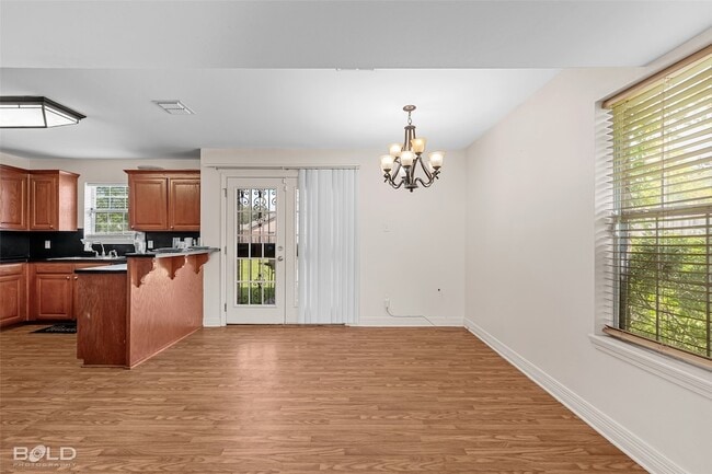 Building Photo - 1608 Shepherd Dr