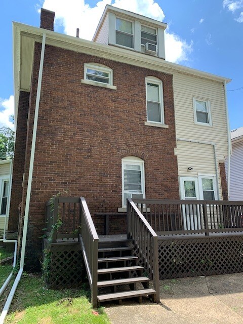 Building Photo - 86 W State St