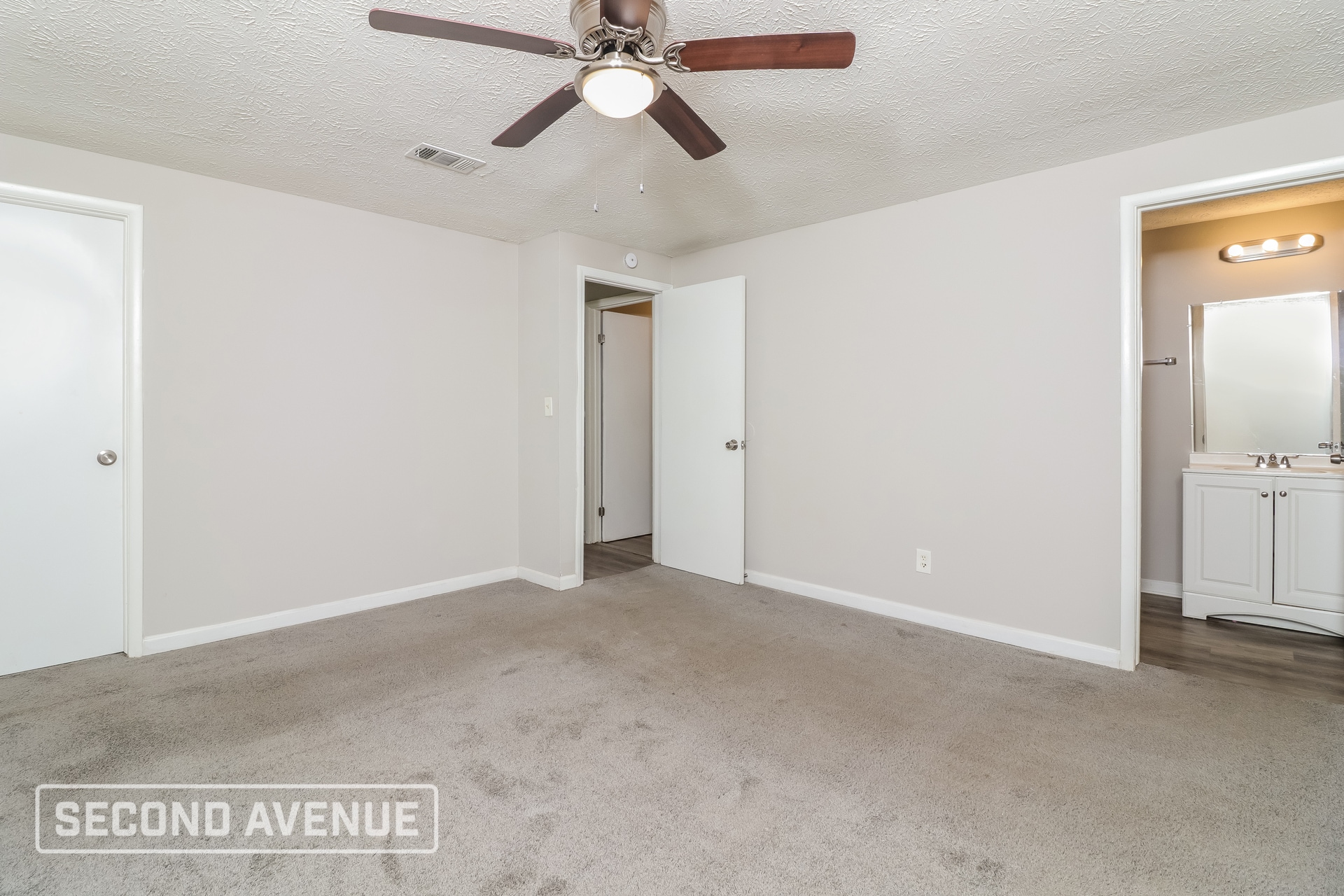 Building Photo - 2196 Scarbrough Dr