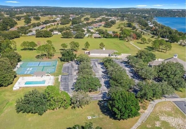 Building Photo - 10817 Masters Dr