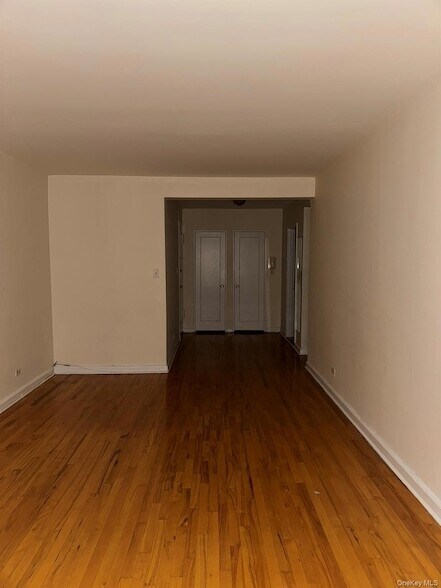 Building Photo - 88-10 34th Ave