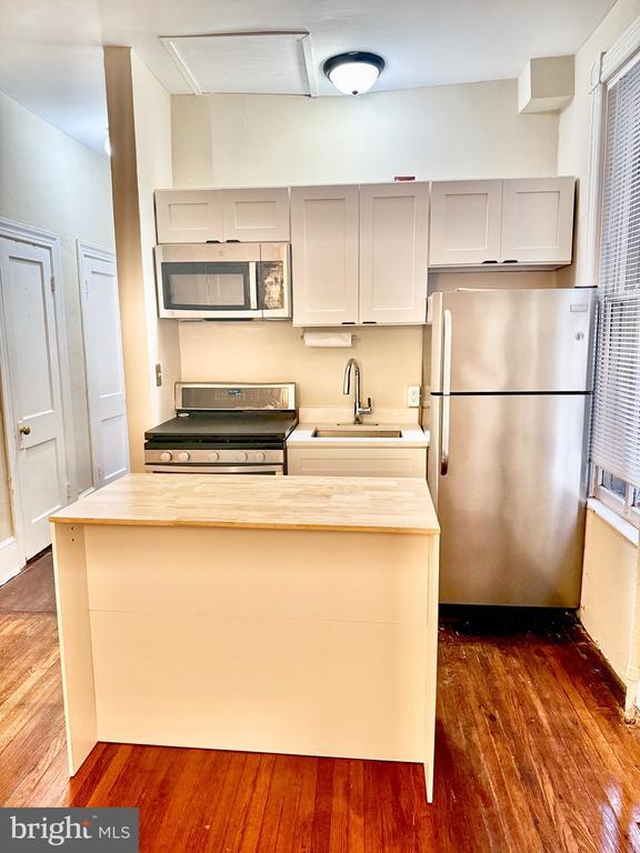 Building Photo - 911 Prince St