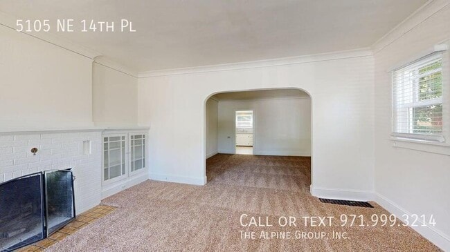 Building Photo - 5105 NE 14th Pl