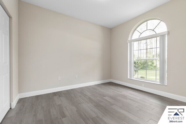 Building Photo - 34 Utrillo Pl