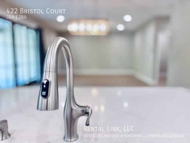 Building Photo - 422 Bristol Ct