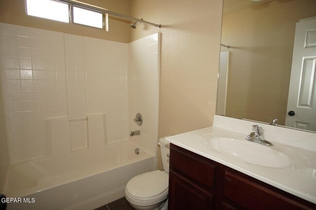 Building Photo - 14375 Whisper Mare Ct