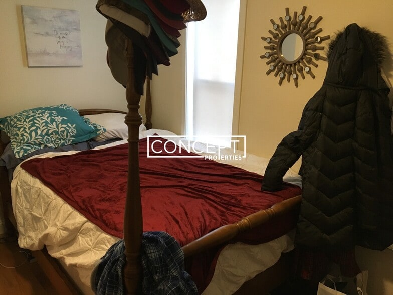 Building Photo - 11 Leverett St