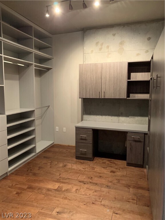 Building Photo - 353 E Bonneville Ave