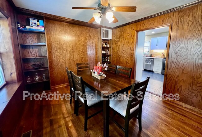 Building Photo - 4505 Mallard Crescent