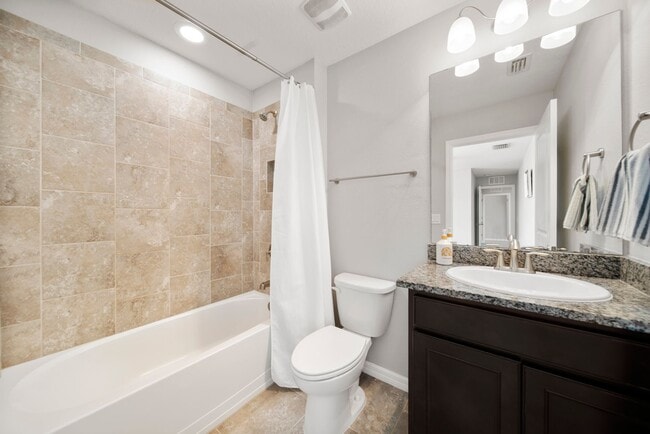 Building Photo - Your Dream Home Awaits!!!